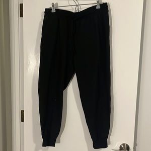 Rachel Zoe black joggers. Size L.